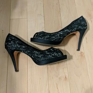 White House Black Market Lace Pumps